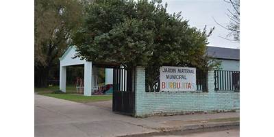 JARDÍN MATERNAL BURBUJITAS